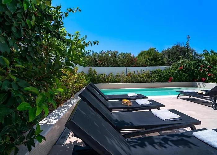 Thalassa Luxury Villa *