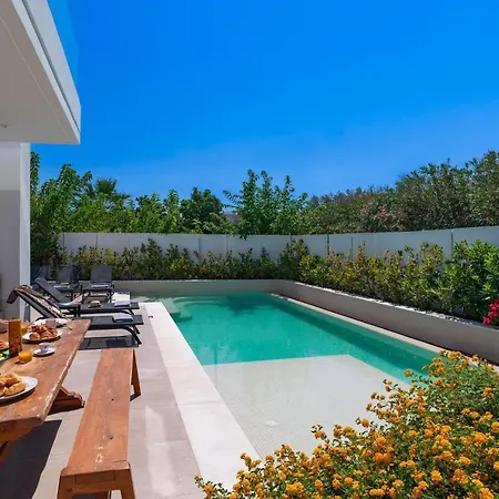 Thalassa Luxury *